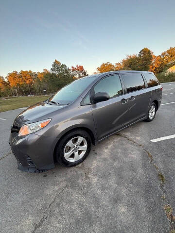 2018 Toyota Sienna L 7-Passenger