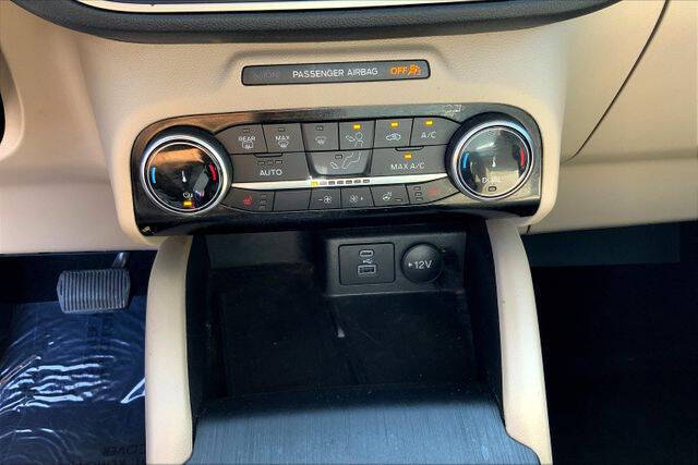 2022 Ford Escape SEL