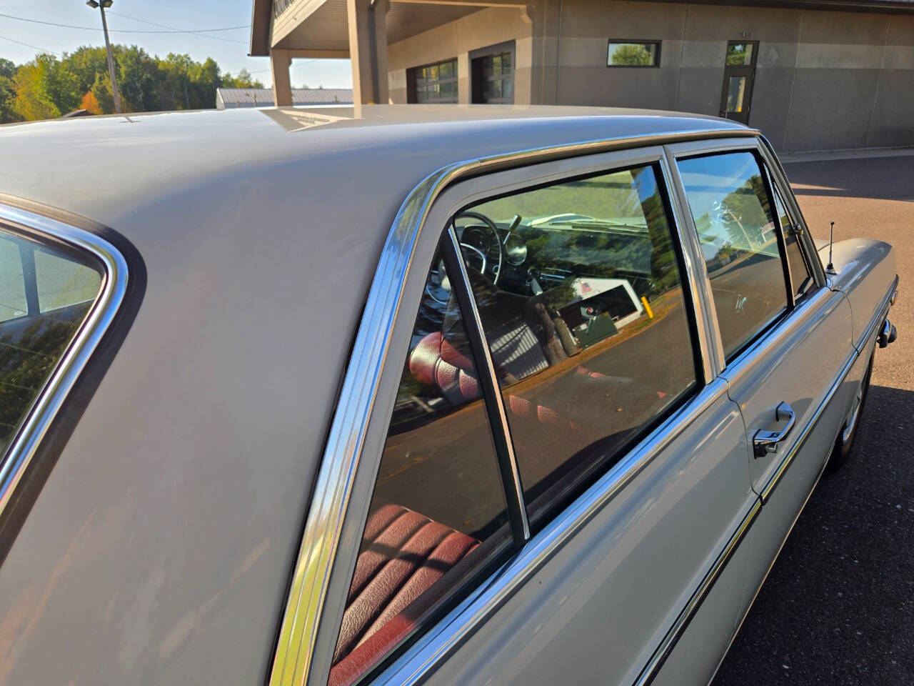 1972 Mercedes-Benz 220 95