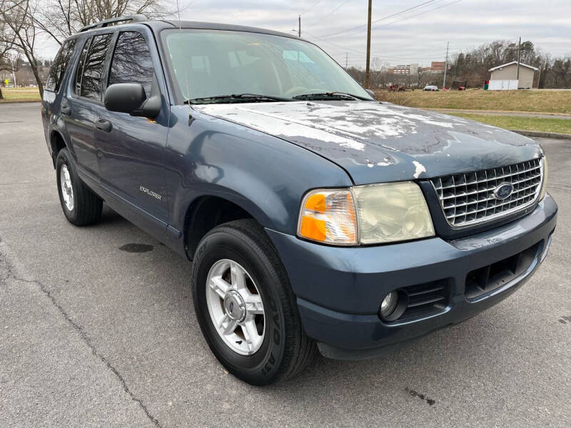 2004 Ford Explorer XLT