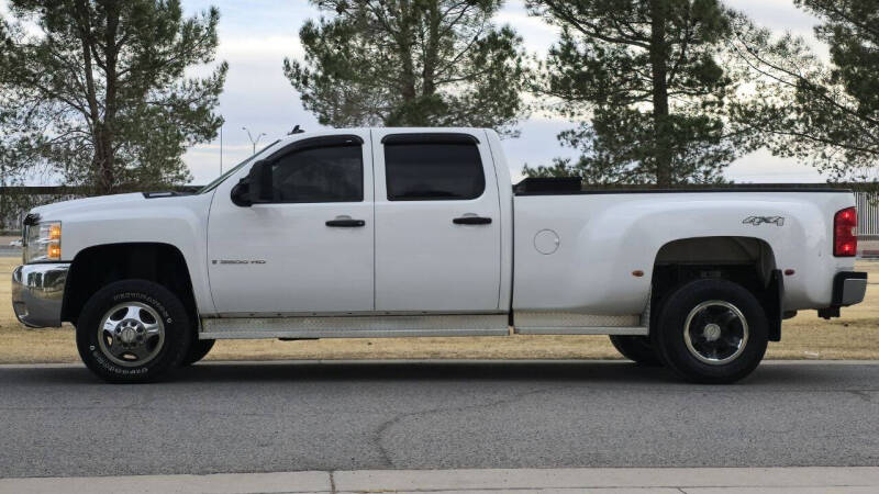 2009 Chevrolet Silverado 3500 LTZ photo 9