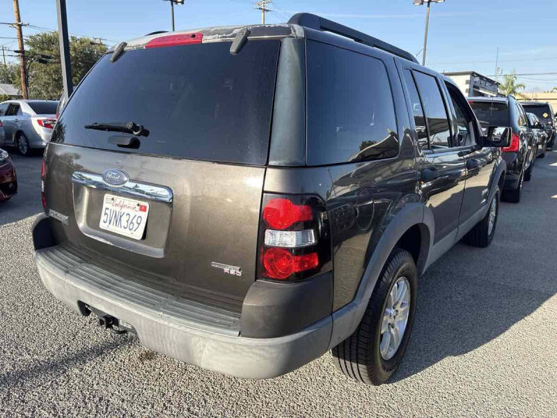 2006 Ford Explorer XLT