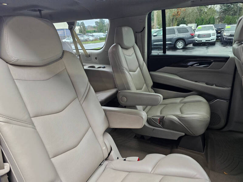 2018 Cadillac Escalade ESV Premium Luxury