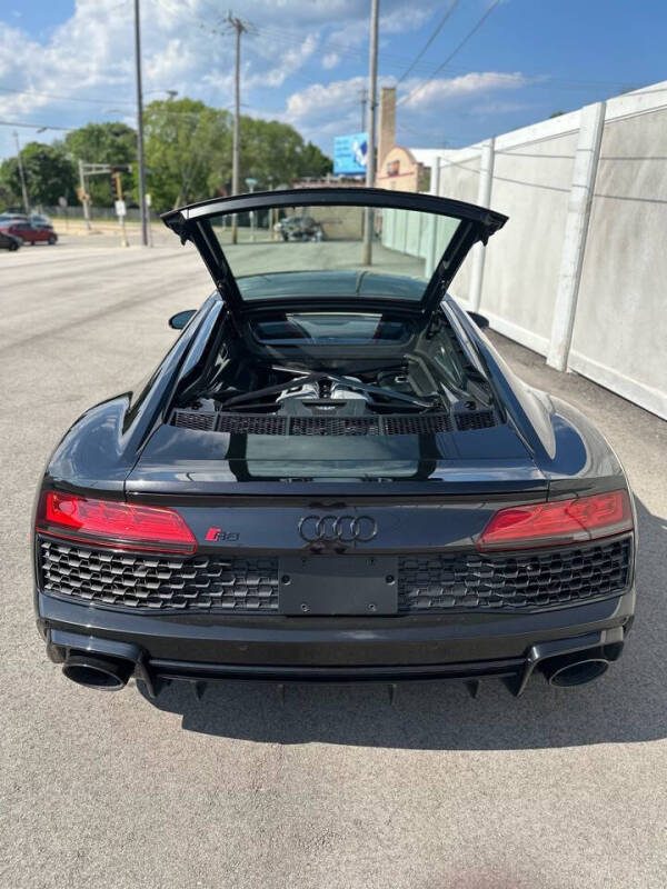 2021 Audi R8 Base photo 8