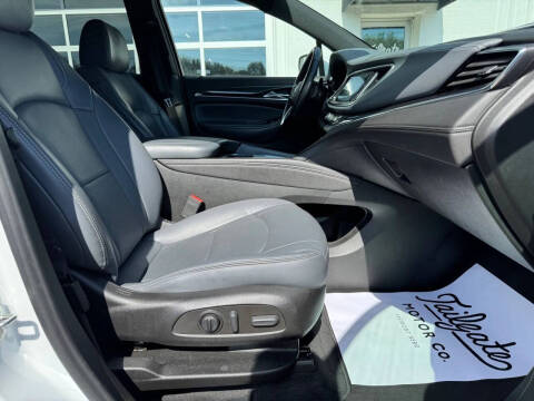 2022 Buick Enclave Essence