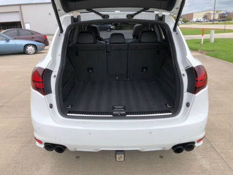 2013 Porsche Cayenne GTS