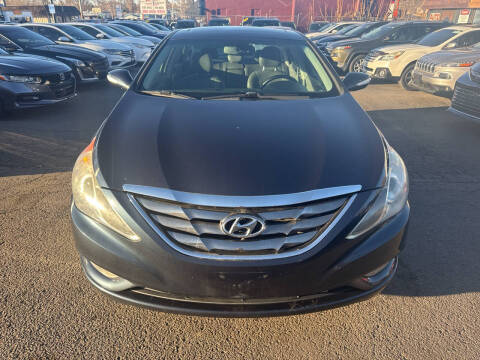 2011 Hyundai Sonata for sale at SANAA AUTO SALES LLC in Englewood CO