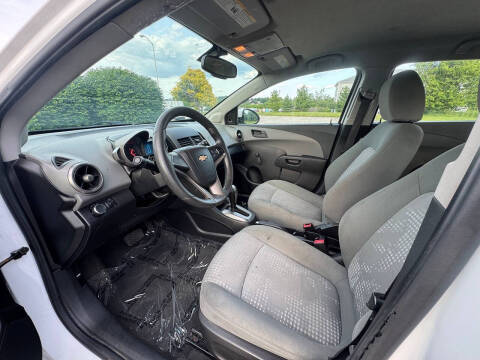2016 Chevrolet Sonic LS Auto