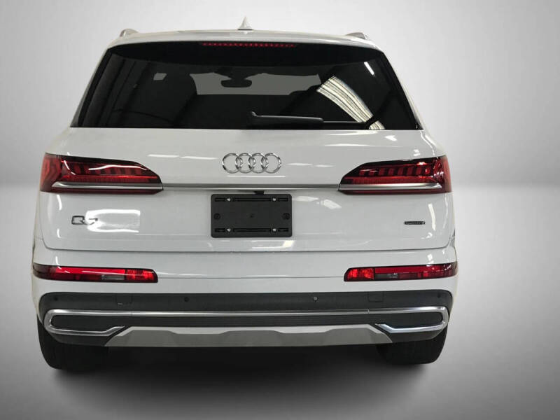2022 Audi Q7 quattro Premium 45 TFSI