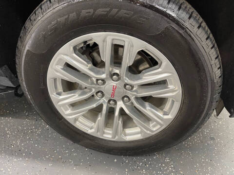 2024 GMC Yukon XL SLT