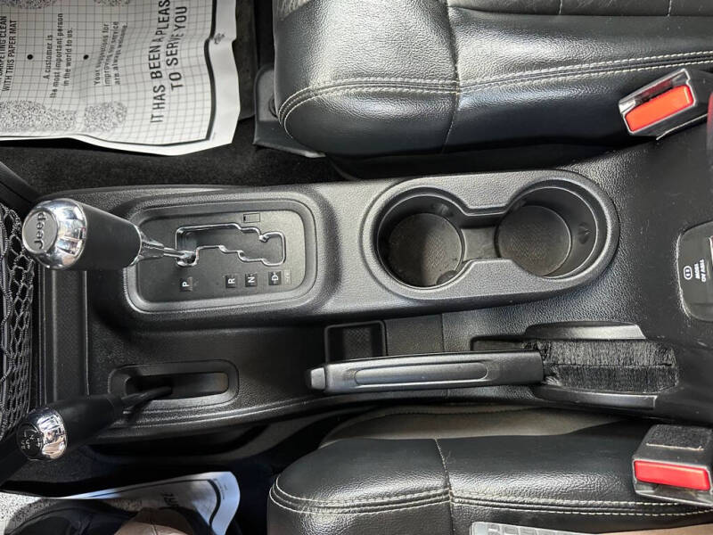 2012 Jeep Wrangler Unlimited Sahara