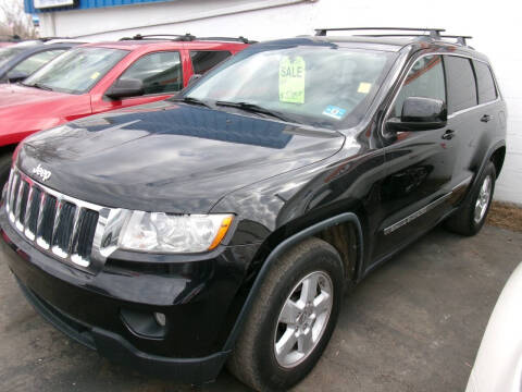 2013 Jeep Grand Cherokee for sale at Aspen Auto Sales in Wayne MI