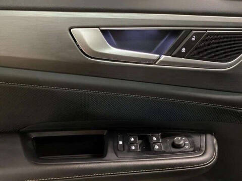 2025 Volkswagen Atlas Cross Sport SE 4Motion