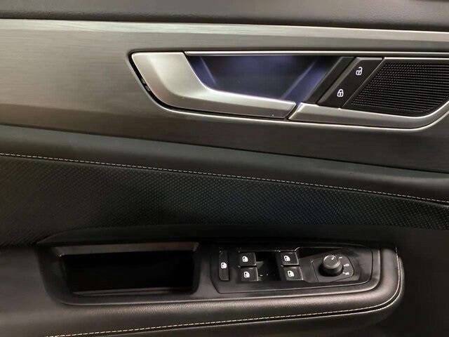 2025 Volkswagen Atlas Cross Sport SE 4Motion