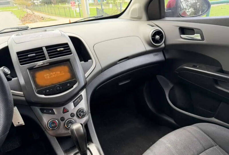 2014 Chevrolet Sonic LT Auto