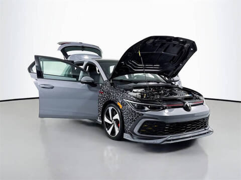 2022 Volkswagen Golf GTI SE