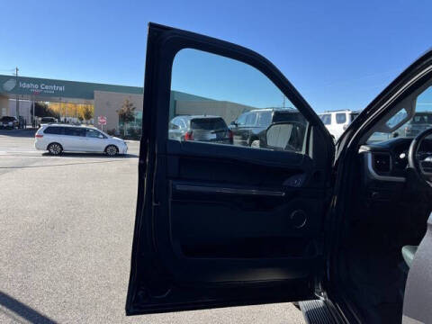 2023 Ford Expedition MAX XLT