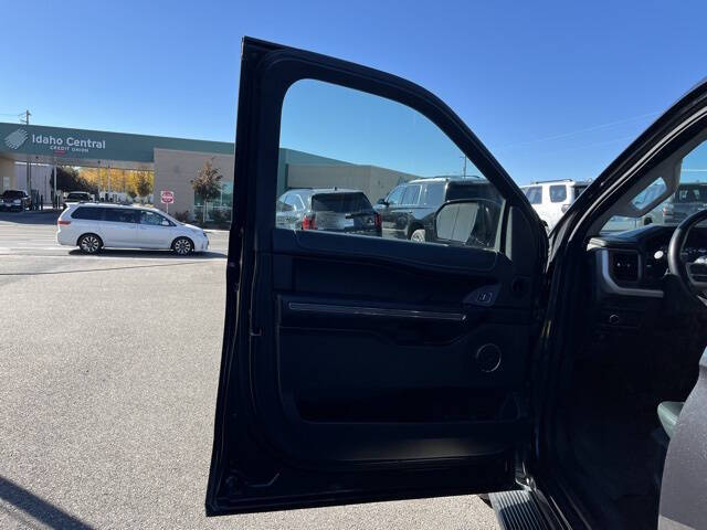 2023 Ford Expedition MAX XLT