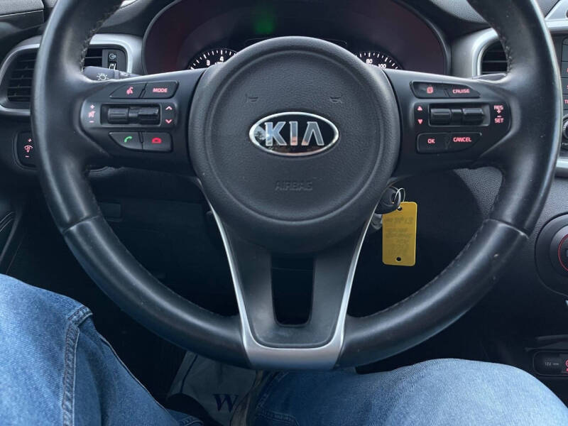 2018 Kia Sorento LX