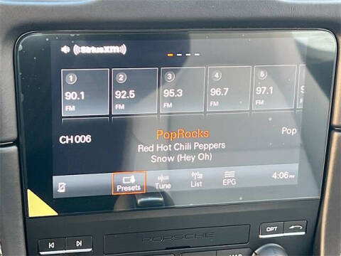 2025 Porsche 718 Cayman Style Edition