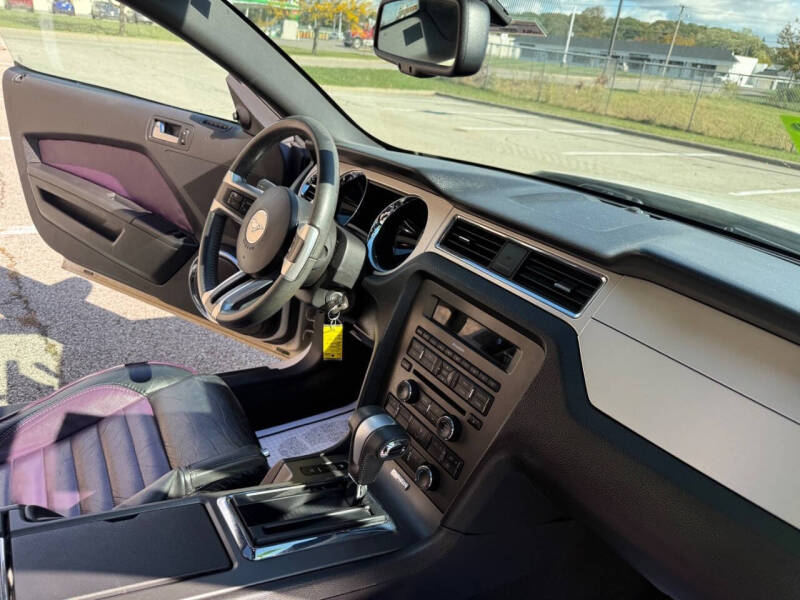 2010 Ford Mustang V6 Premium