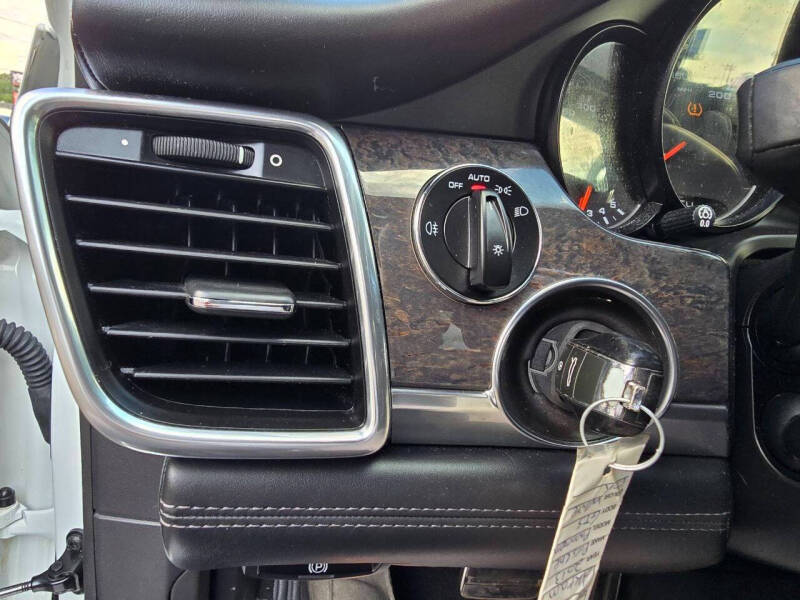 2013 Porsche Panamera GTS