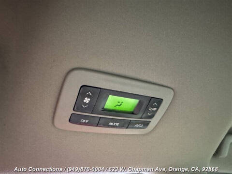 2013 Toyota Sienna XLE 8-Passenger