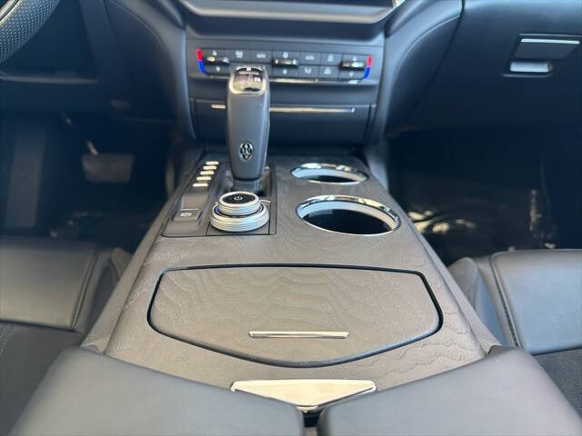 2022 Maserati Ghibli Modena