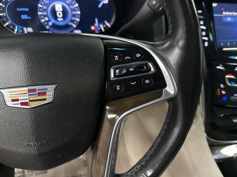 2018 Cadillac Escalade Luxury