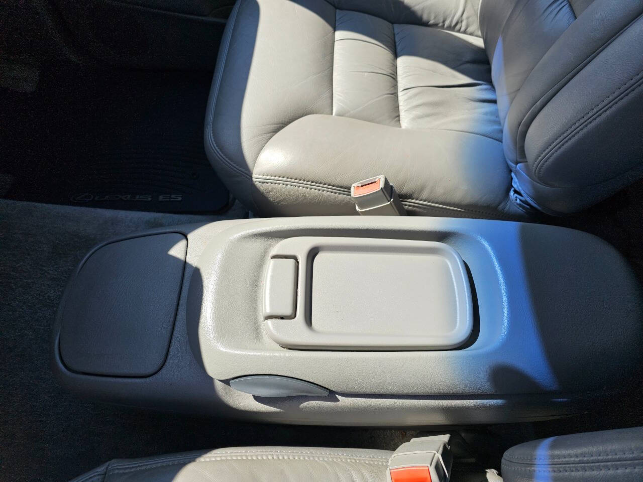 1999 GMC Suburban 101