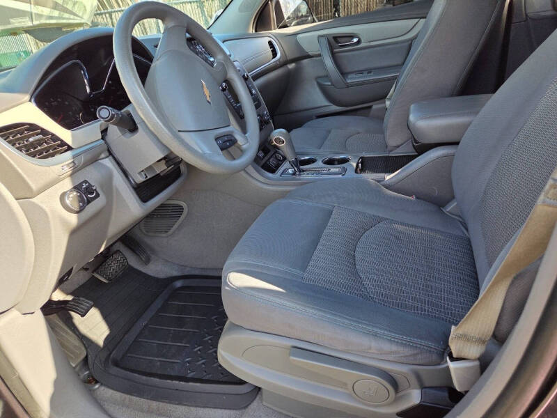2017 Chevrolet Traverse LS