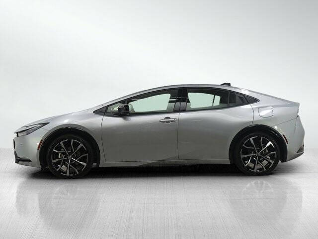 2025 Toyota Prius Plug-in Hybrid XSE