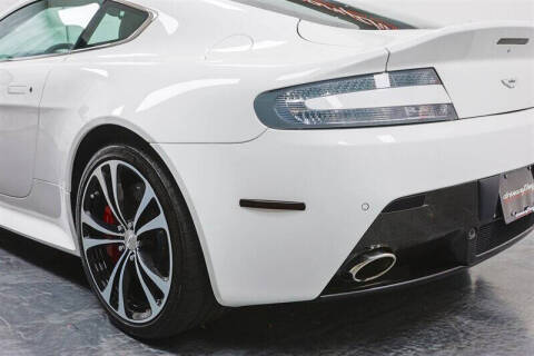 2011 Aston Martin V12 Vantage