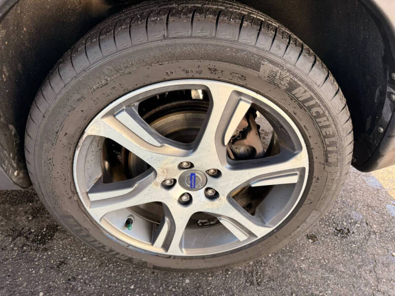 2015 Volvo XC70 T6 Platinum