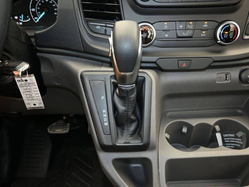 2025 Ford Transit