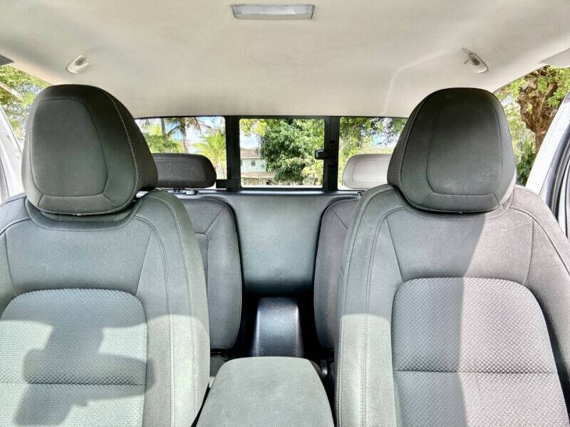 2016 Chevrolet Colorado  - $15,995
