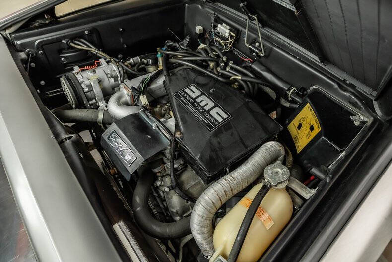 1981 DeLorean DMC-12