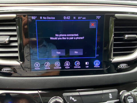 2017 Chrysler Pacifica Touring-L