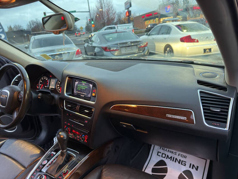 2012 Audi Q5 3.2 quattro Premium Plus