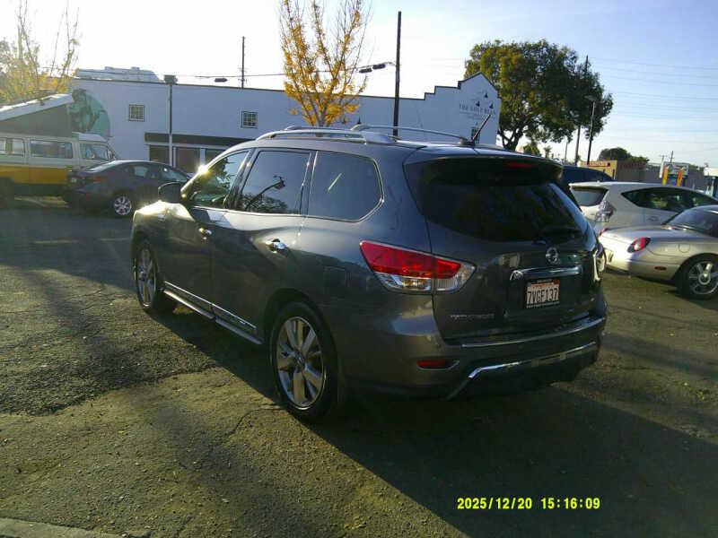 2016 Nissan Pathfinder Platinum