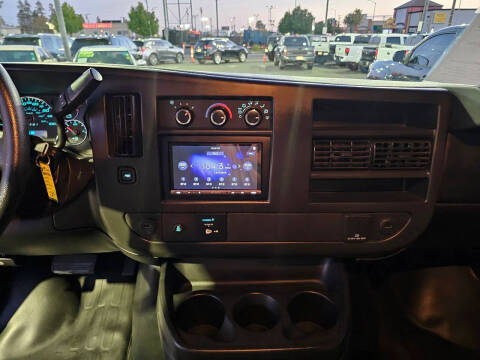 2015 GMC Savana 2500