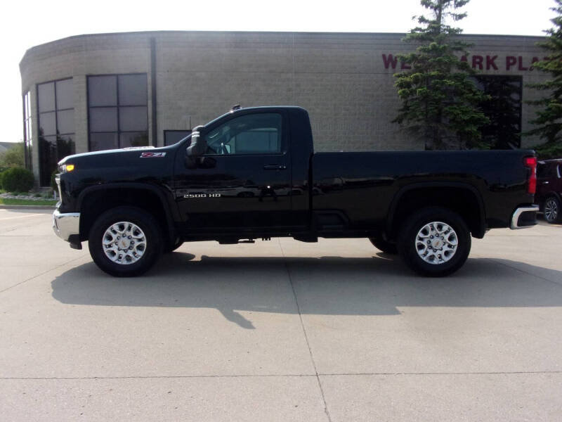2024 Chevrolet Silverado 2500HD LT's photo