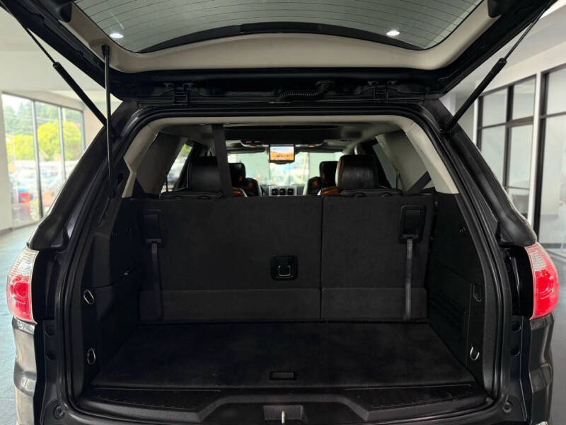 2011 Chevrolet Traverse LT