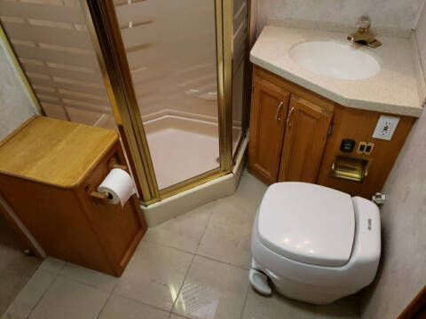 1999 Freightliner XC Chassis