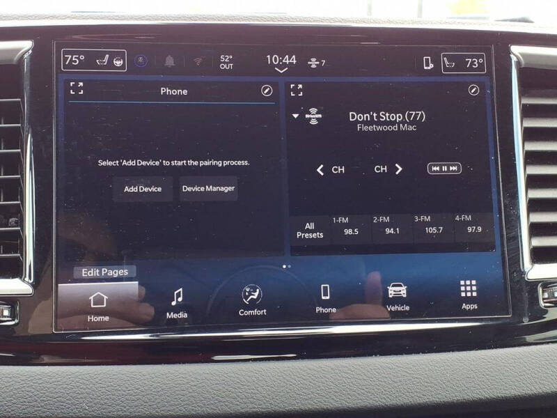 2025 Chrysler Pacifica Select