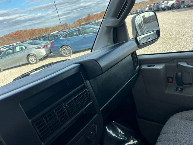 2017 GMC Savana LS 2500