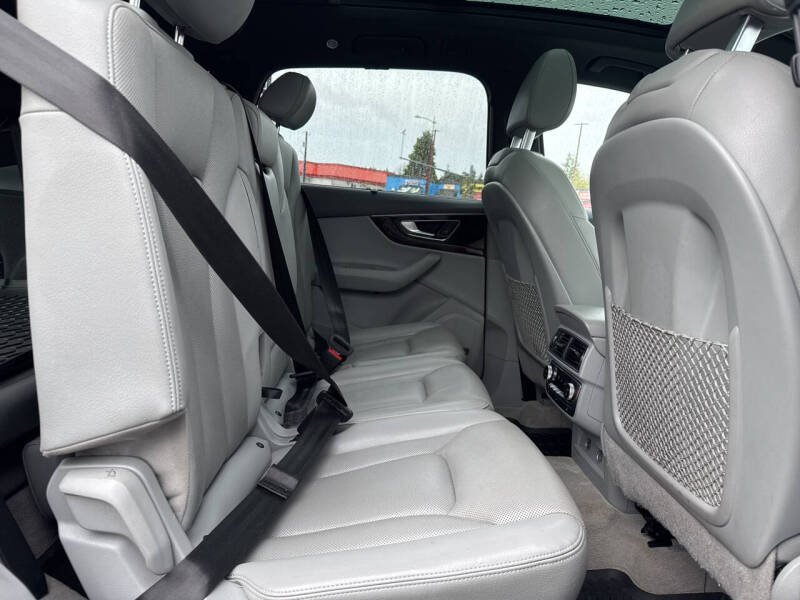 2019 Audi Q7 quattro Prestige 55 TFSI
