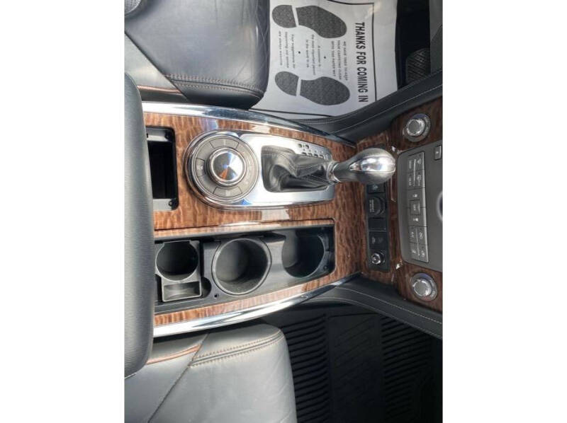2017 Nissan Armada Platinum