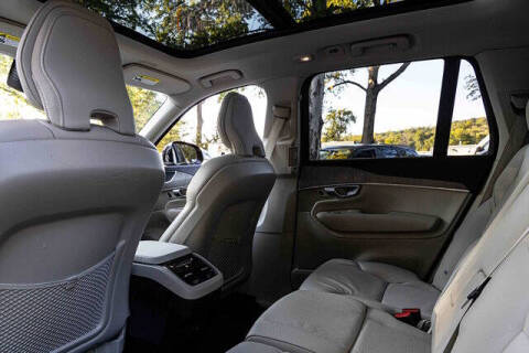 2024 Volvo XC90 B5 Plus Bright Theme