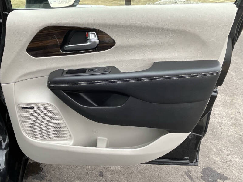 2022 Chrysler Pacifica Limited